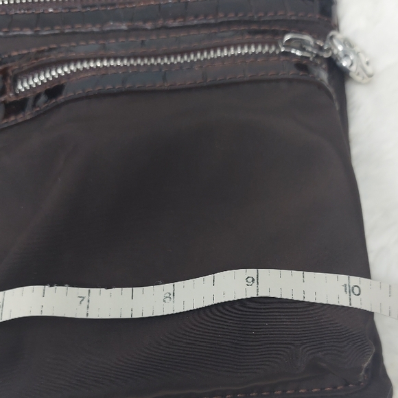 Brighton Brown Messenger Bag with Adjustable Strap and Multi-Functional Design - Picture 8 of 9